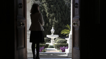 Ποιοι είναι οι δύο τακτικότεροι επισκέπτες του Προεδρικού Μεγάρου proedriko-megaro-mesa-3
