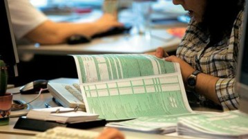 Τέλος χρόνου για τα Ε1: Πρόστιμο για όσους δεν υποβάλουν δήλωση