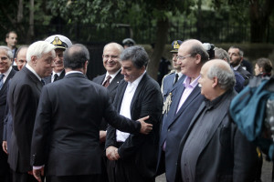 ÁÈÇÍÁ-ÐÑÏÅÄÑÉÊÏ ÌÅÃÁÑÏ-ÕÐÏÄÏ×Ç ÔÏÕ ÃÁËËÏÕ ÐÑÏÅÄÑÏÕ ÖÑÁÍÓÏÕÁ ÏËÁÍÔ ÁÐÏ ÔÏÍ ÐôÄ ÐÑÏÊÏÐÇ ÐÁÕËÏÐÏÕËÏ.(Eurokinissi-ÊÏÍÔÁÑÉÍÇÓ ÃÉÙÑÃÏÓ)