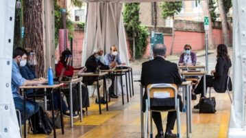 Ιταλός υπουργός Οικονομίας: Η αποφυγή ενός lockdown είναι η «απόλυτη προτεραιότητα»