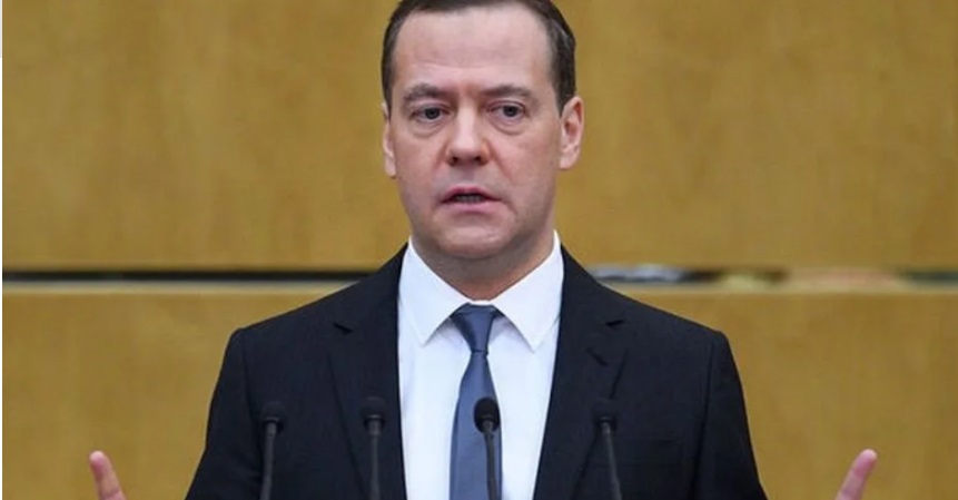 Ολοκληρωτικό οικονομικό πόλεμο κατά της Ρωσίας υποσχέθηκε ο Μπρούνο Λεμέρ - «Οι οικονομικοί πόλεμοι πολύ συχνά μετατράπηκαν σε πραγματικούς» απάντησε ο πρώην πρωθυπουργός της Ρωσίας «Θα προκαλέσουμε την κατάρρευση της ρωσικής οικονομίας» μέσω των δυτικών οικονομικών κυρώσεων που επιβλήθηκαν μετά την ρωσική εισβολή στην Ουκρανία, δήλωσε ο υπουργός Οικονομίας της Γαλλίας Μπρουνό Λεμέρ υποσχόμενος ολοκληρωτικό οικονομικό πόλεμο κατά της Ρωσίας.