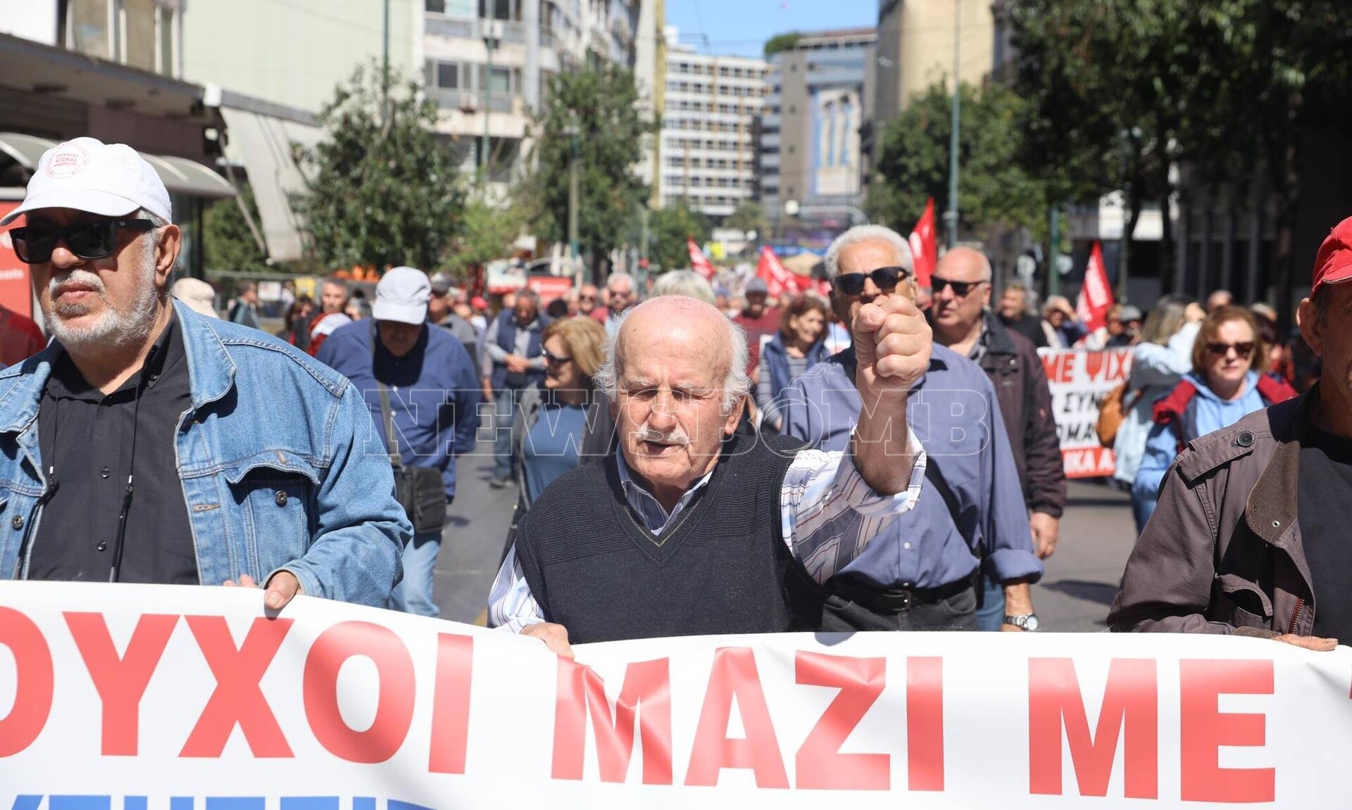 Συγκέντρωση διαμαρτυρίας συνταξιούχων στο κέντρο της Αθήνας (pics) συνταξιούχοι