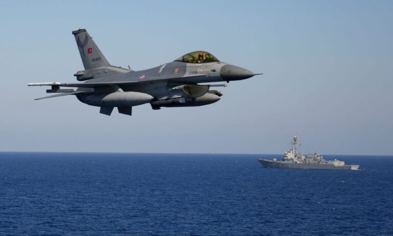 Τουρκία F-16 Φρεγάτα Αιγαίο ελληνοτουρκικά