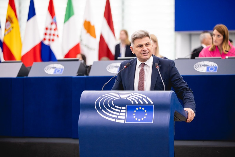 Νικόλας Φαραντούρης