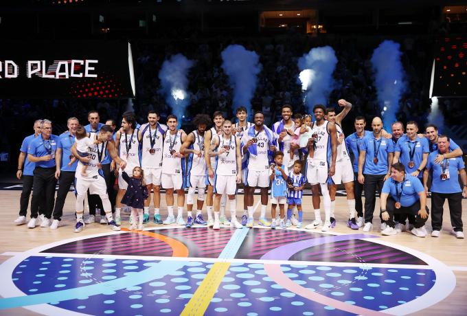 Βασίλης Σπανούλης: Το μετάλλιο το αφιερώνουμε σε όλους τους Έλληνες – Είμαι πολύ περήφανος