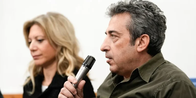 Παύλος Ασλανίδης: Αν η Καρυστιανού θέλει να κάνει κόμμα, να παραιτηθεί από πρόεδρος του Συλλόγου Τεμπών