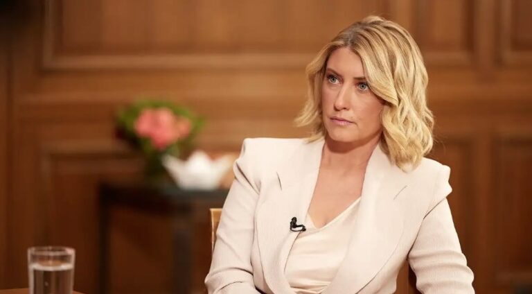 Σία Κοσιώνη