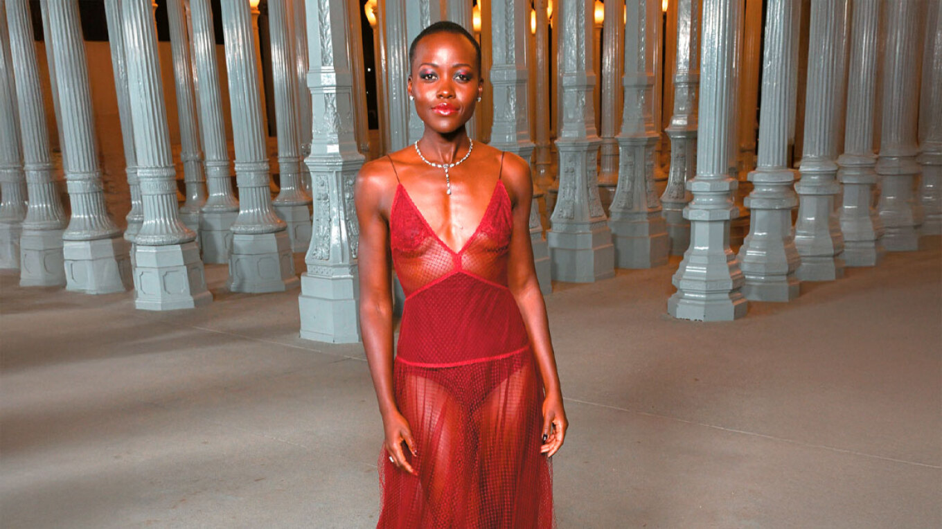 Οι φήμες ότι τη μυθική φιγούρα της ομηρικής Ελένης στην ταινία «Οδύσσεια» του Κρίστοφερ Νόλαν, που γυρίστηκε και στην Ελλάδα, θα την υποδυθεί η οσκαρική Λουπίτα Νιόνγκο έχουν προκαλέσει έντονες αντιδράσεις στα social media,