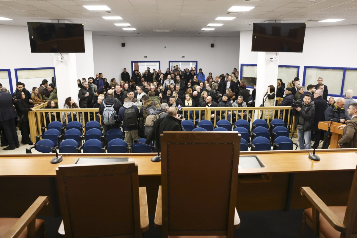 Δίκη Τέμπη Δίκη Τεμπών