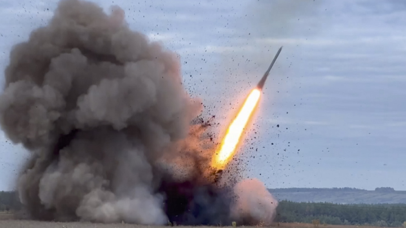 Πεδίο βολής για νέα οπλικά συστήματα το Ιράν: Οι ΗΠΑ χρησιμοποίησαν για πρώτη φορά πυραύλους ακριβείας με εμβέλεια έως 500 χιλιόμετρα, βίντεο