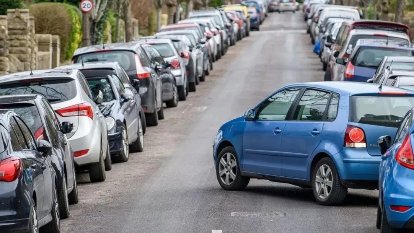 τροχαίο παρκάρισμα