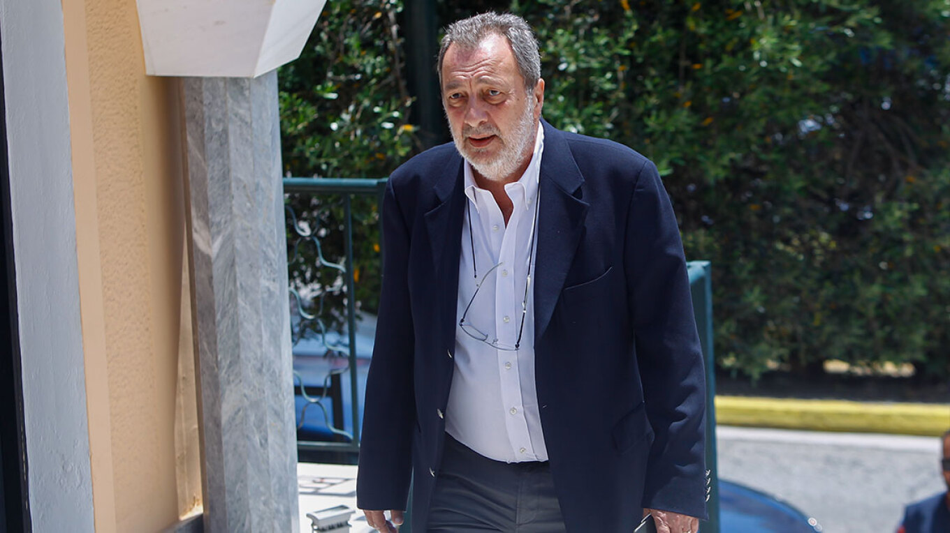 Στρατής Λιαρέλλης