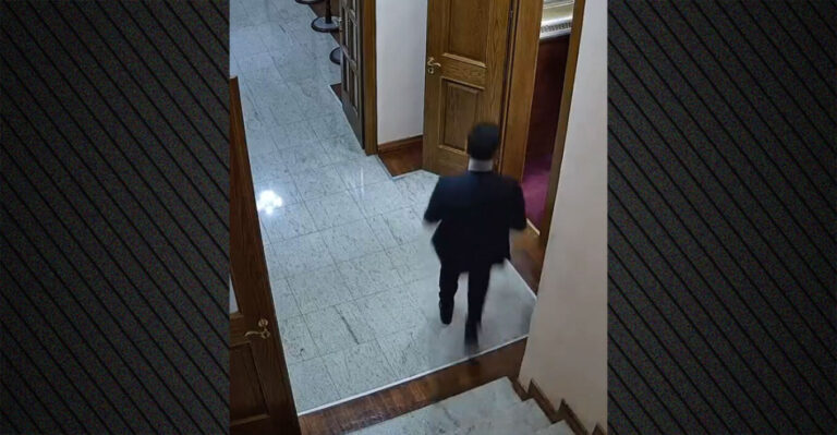 Αλβανός βουλευτής